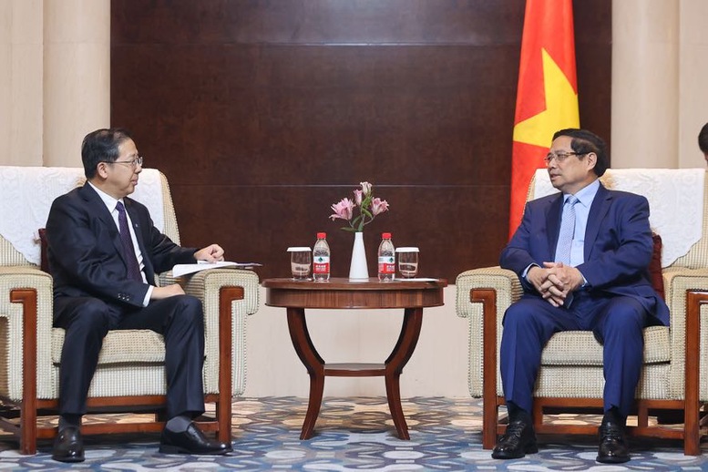 Thủ tướng tiếp lãnh đạo các tập đoàn hàng đầu Trung Quốc muốn mở rộng đầu tư, hợp tác tại Việt Nam - Ảnh 2