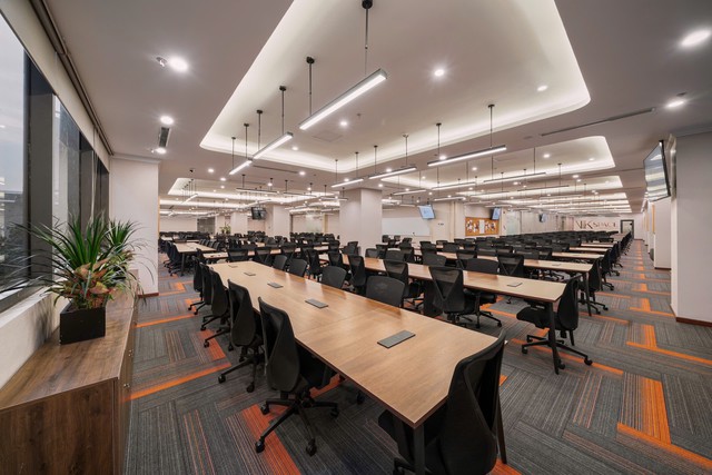 Kết nối dịch vụ toàn diện cho sàn BĐS vừa và nhỏ trong văn phòng hiện đại - Ảnh 3