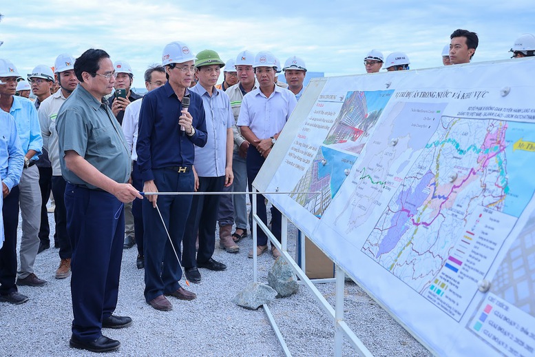 Thủ tướng đánh giá cao định hướng xây dựng hệ sinh thái hàng không ở Quảng Trị, yêu cầu hoàn thành giai đoạn 1 sân bay trước tháng 7/2026 - Ảnh 3