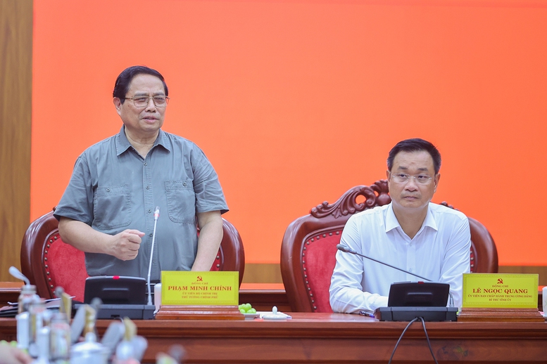 Thủ tướng: Quảng Trị cần phát huy thế mạnh “không nơi nào có được” để thoát nghèo, làm giàu - Ảnh 2