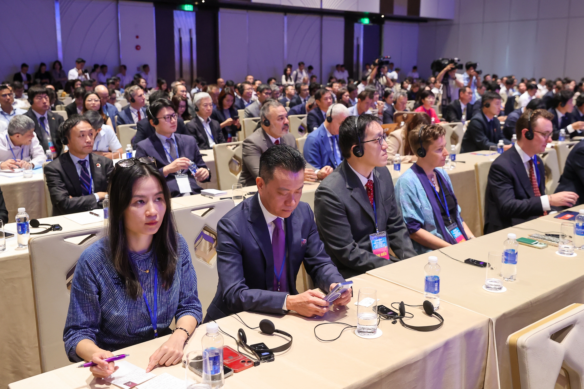 Thủ tướng: Trung tâm tài chính quốc tế là nơi pháp luật được "thiết kế cho tương lai", để cho phép những mô hình mới được vận hành trong khuôn khổ được kiểm soát - Ảnh 5