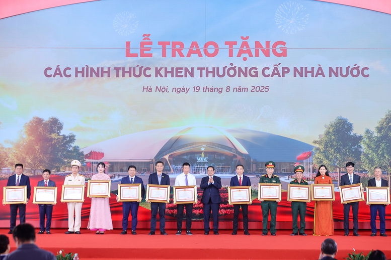 Thủ tướng Phạm Minh Chính: Không khí đặc biệt, khí thế đặc biệt, nỗ lực đặc biệt, sẽ tạo thành quả đặc biệt - Ảnh 12