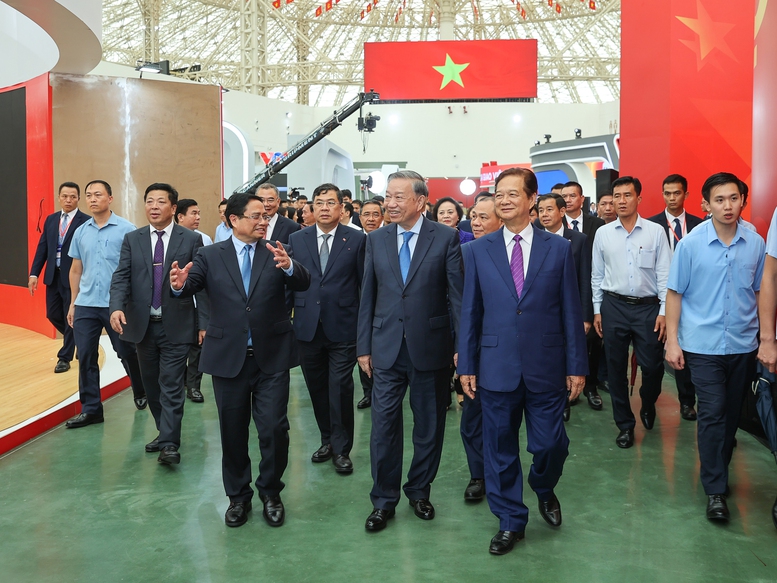 Thủ tướng Phạm Minh Chính: Không khí đặc biệt, khí thế đặc biệt, nỗ lực đặc biệt, sẽ tạo thành quả đặc biệt - Ảnh 13