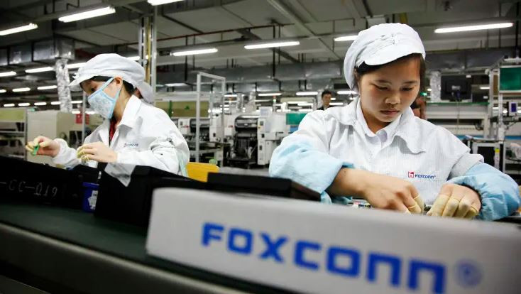 Đối tác Apple thưởng nóng hơn 200 triệu cho nhân viên sản xuất iPhone 17 - Ảnh 1