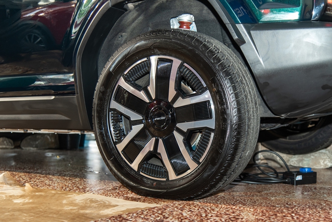 Chi tiết Jaecoo J6 tại Việt Nam: Là bản 2 cầu, đi được hơn 400km/lần sạc, giá dự kiến 1 tỷ đồng - Ảnh 9