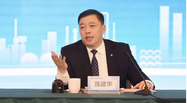 "Thái tử" của 1 "đế chế" doanh nghiệp tư nhân hàng đầu chính thức lộ diện ở tuổi 24, diện mạo cùng profile gây kinh ngạc - Ảnh 2