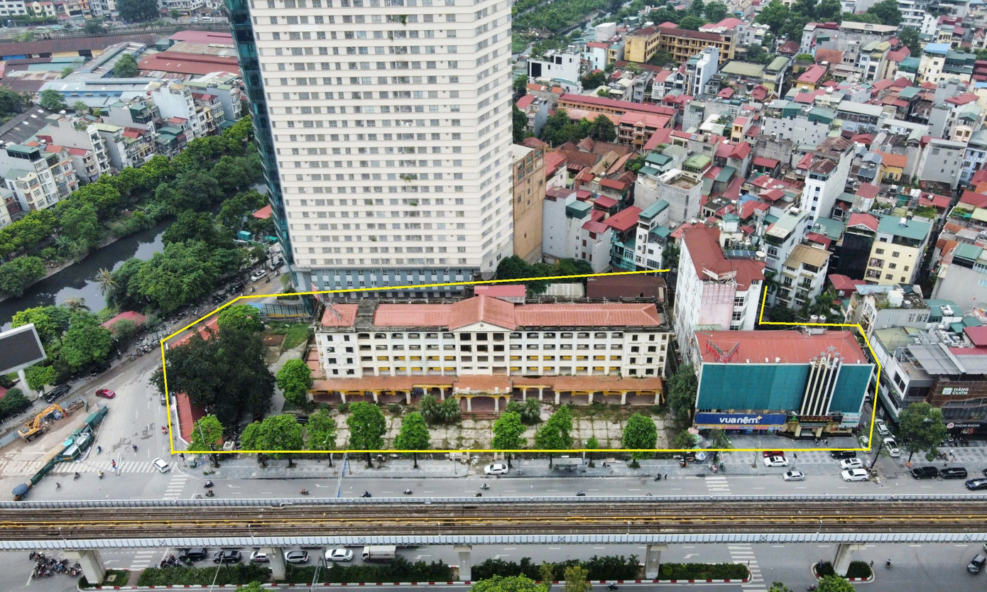 Khách sạn bỏ hoang trên 'đất vàng' Hà Nội sắp phá dỡ để xây cao ốc nghìn tỷ - Ảnh 2