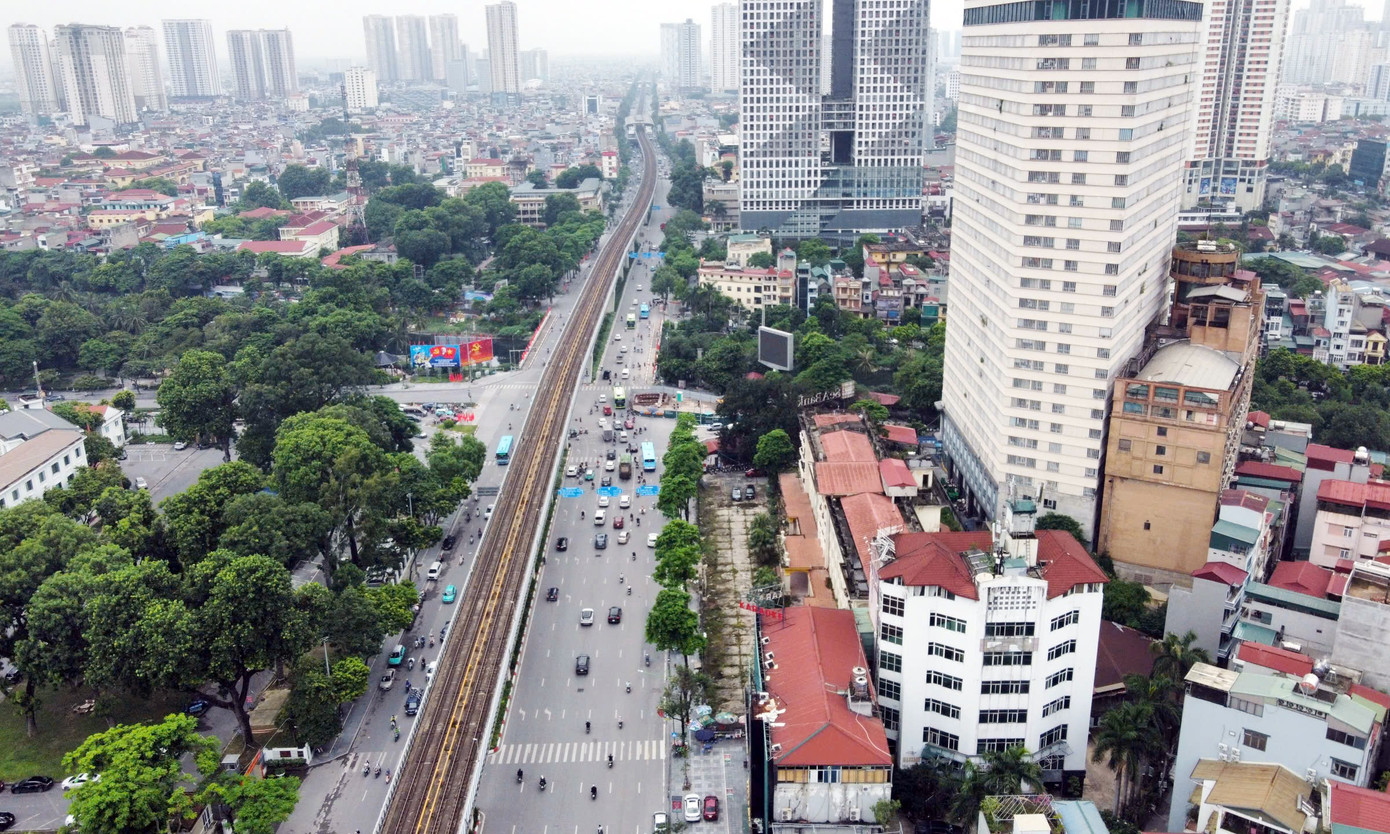 Khách sạn bỏ hoang trên 'đất vàng' Hà Nội sắp phá dỡ để xây cao ốc nghìn tỷ - Ảnh 3