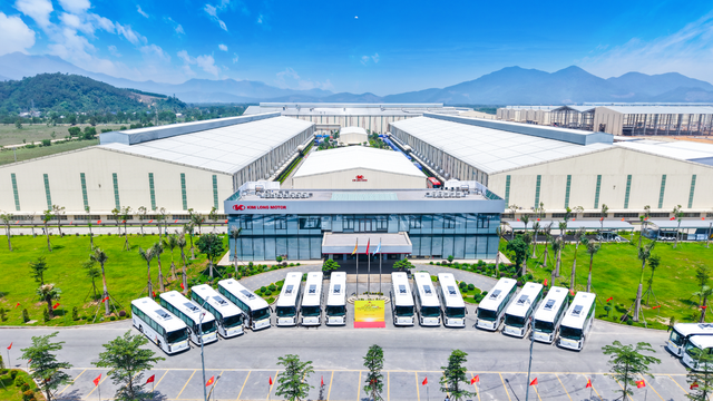 Bắt tay "ông lớn" LG xây nhà máy pin 1.200 tỷ ở Huế: Kim Long Motor có tiềm lực thế nào? - Ảnh 1