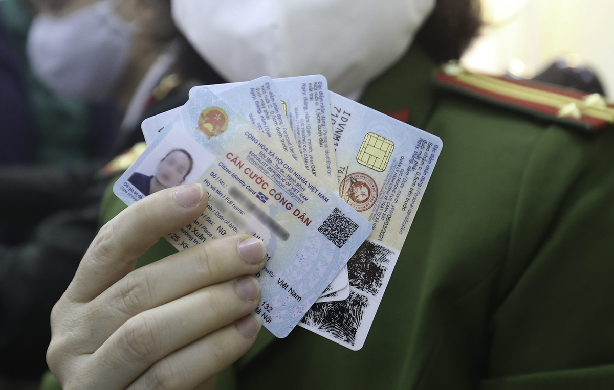 9 hành vi bị nghiêm cấm đối với thẻ CCCD, phạt đến 6 triệu đồng nếu vi phạm mà ai cũng cần biết - Ảnh 2