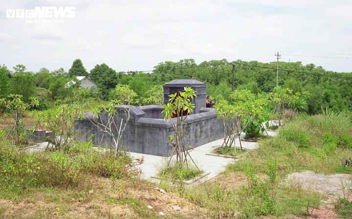 Dự án bãi đậu xe san phẳng mộ vợ vua Tự Đức: Cho chuyển mục đích sử dụng đất - Ảnh 2