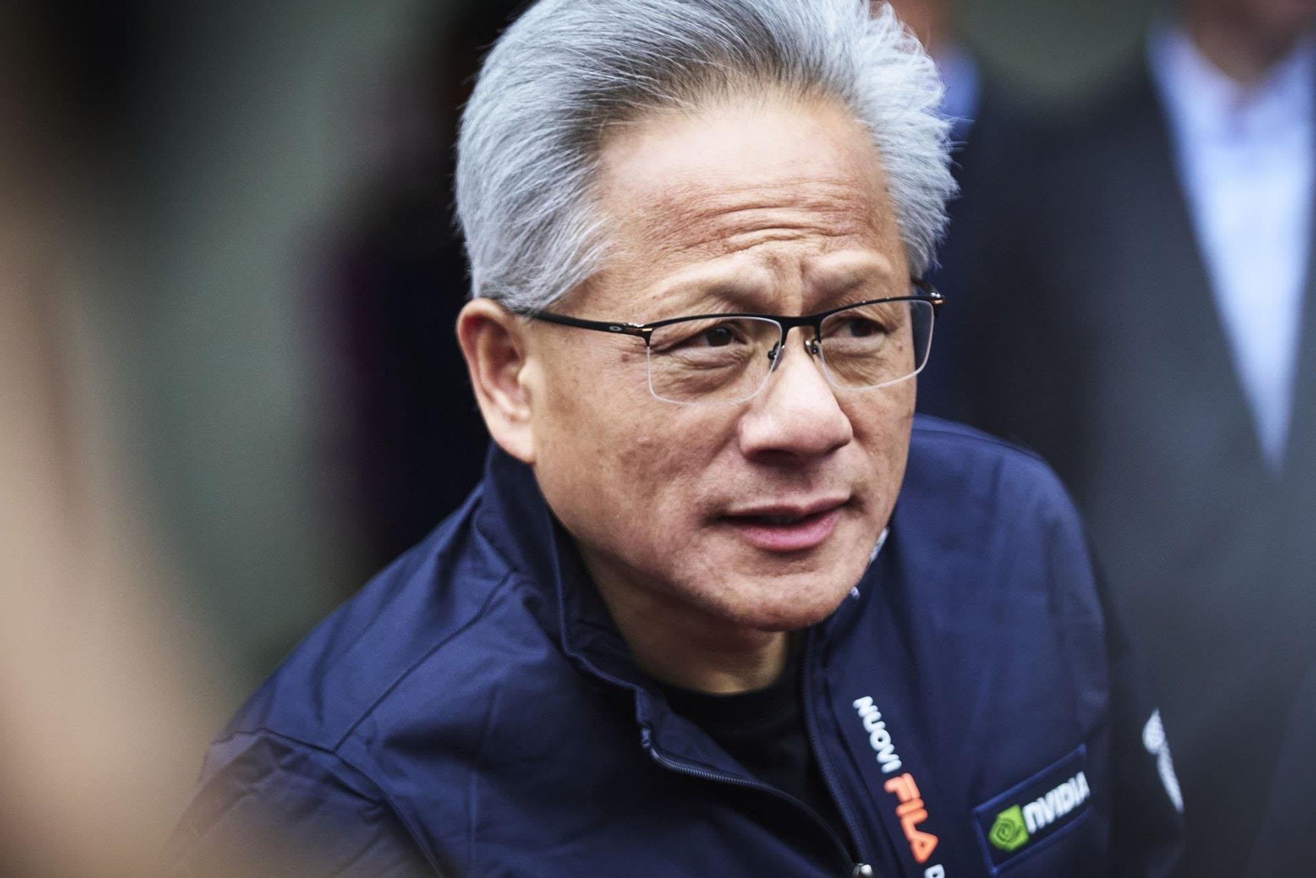 Buồn của Jensen Huang: “Trăm phương nghìn kế” mới được bán chip sang thị trường hấp dẫn nhất nhì thế giới thì lại bị chính khách hàng đóng cửa không cho vào - Ảnh 1