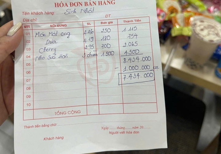 3 chùm nho giá 4,5 triệu đồng: Quản lý thị trường Lạng Sơn vào cuộc - Ảnh 1