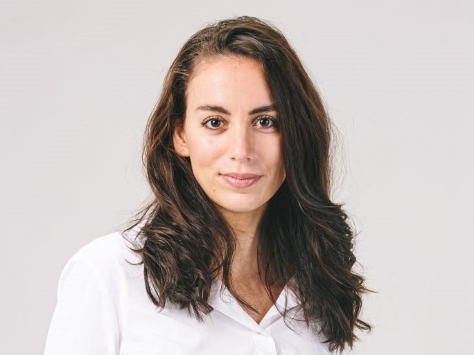 Chân dung người phụ nữ từ chối lời mời về làm việc tại Meta trị giá 1 tỷ USD của Mark Zuckerberg - Ảnh 2