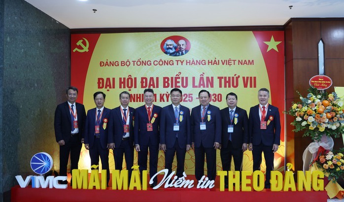 Phó Thủ tướng Lê Thành Long: Xây dựng VIMC giữ vị trí số 1 của ngành hàng hải Việt Nam - Ảnh 1