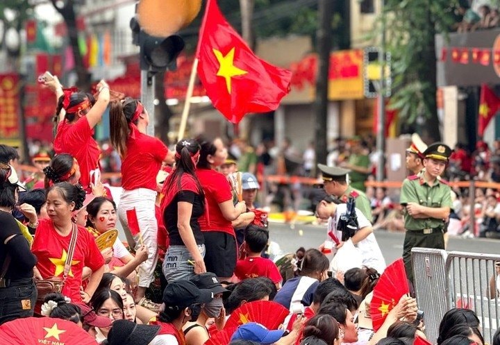 Chỉ 6 ngày nữa, hàng triệu người dân sẽ được hưởng tiện ích chưa từng có ở Hà Nội - Ảnh 2