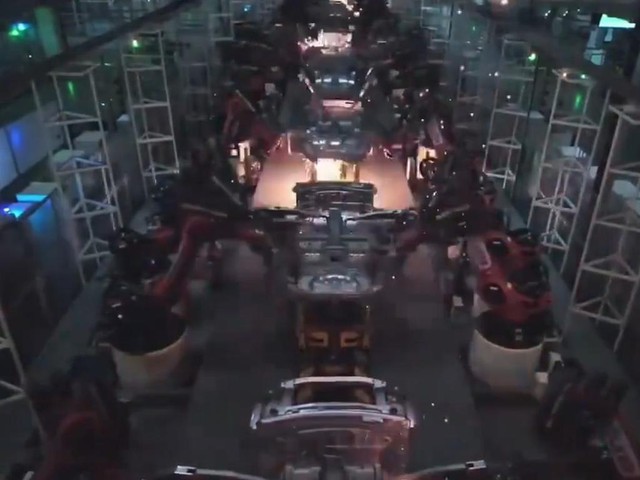 Cận cảnh "nhà máy không đèn, hiếm bóng người" tại Mỹ và Trung Quốc: Nhiều người giật mình sau khi xem ảnh - Ảnh 3