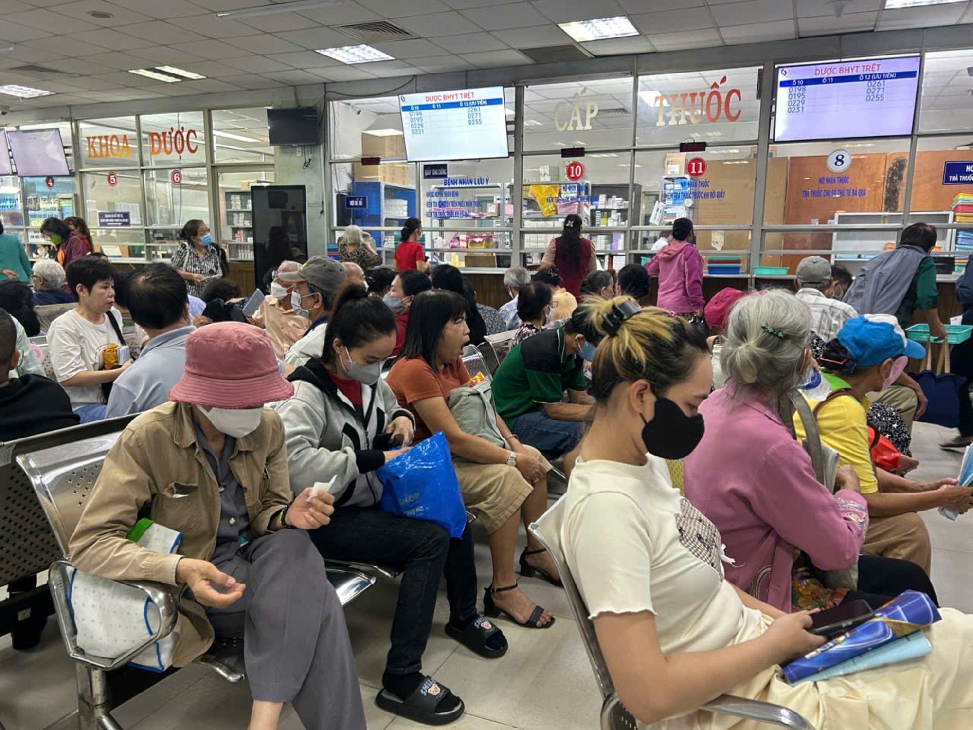 Các trường hợp được tính tham gia BHYT 5 năm liên tục, được chi trả 100% - Ảnh 1