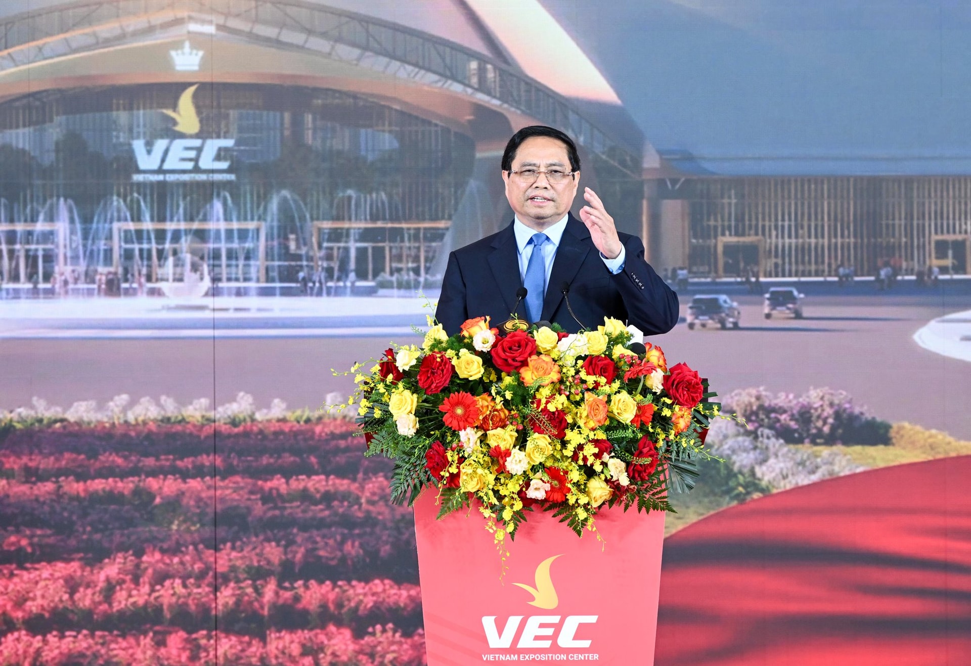 Thủ tướng: 250 dự án hơn 1,2 triệu tỷ đồng đã “xoay chuyển tình thế, chuyển đổi trạng thái” hạ tầng quốc gia - Ảnh 1