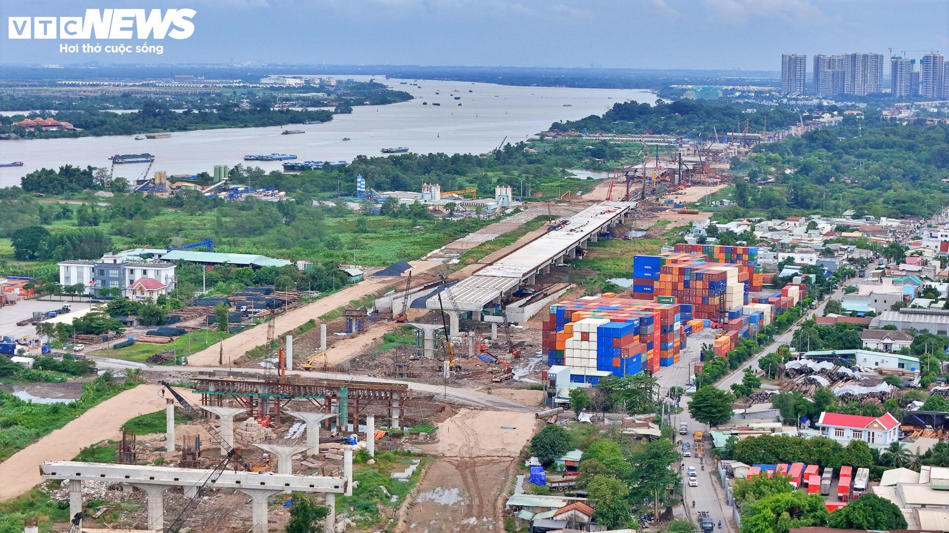 Cận cảnh 'đại công trường' nút giao phức tạp nhất Vành đai 3 - Ảnh 3