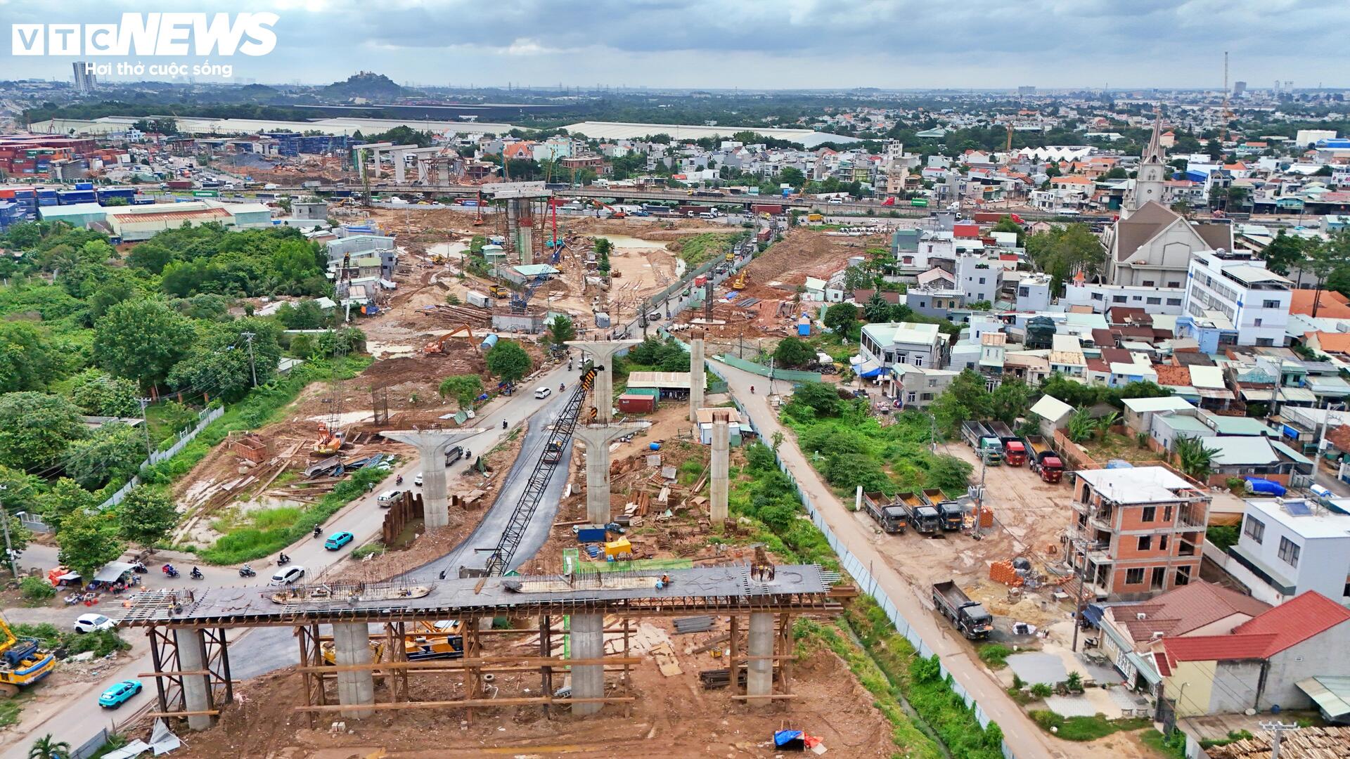 Cận cảnh 'đại công trường' nút giao phức tạp nhất Vành đai 3 - Ảnh 14