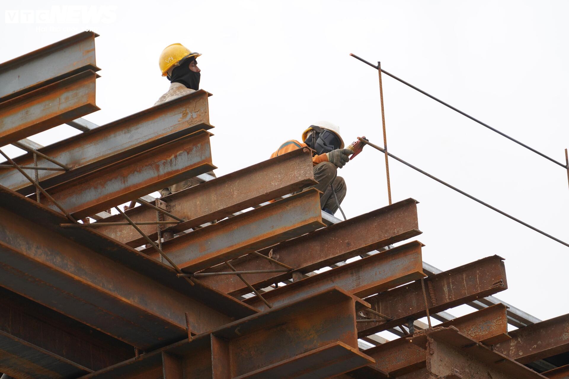 Cận cảnh 'đại công trường' nút giao phức tạp nhất Vành đai 3 - Ảnh 13