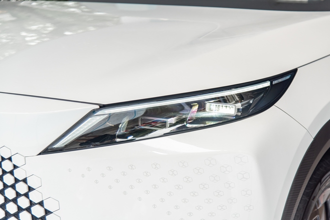 Chi tiết Omoda C7 tại Việt Nam: Đấu trực tiếp CR-V hybrid, giá dự kiến từ 839 triệu đồng - Ảnh 4