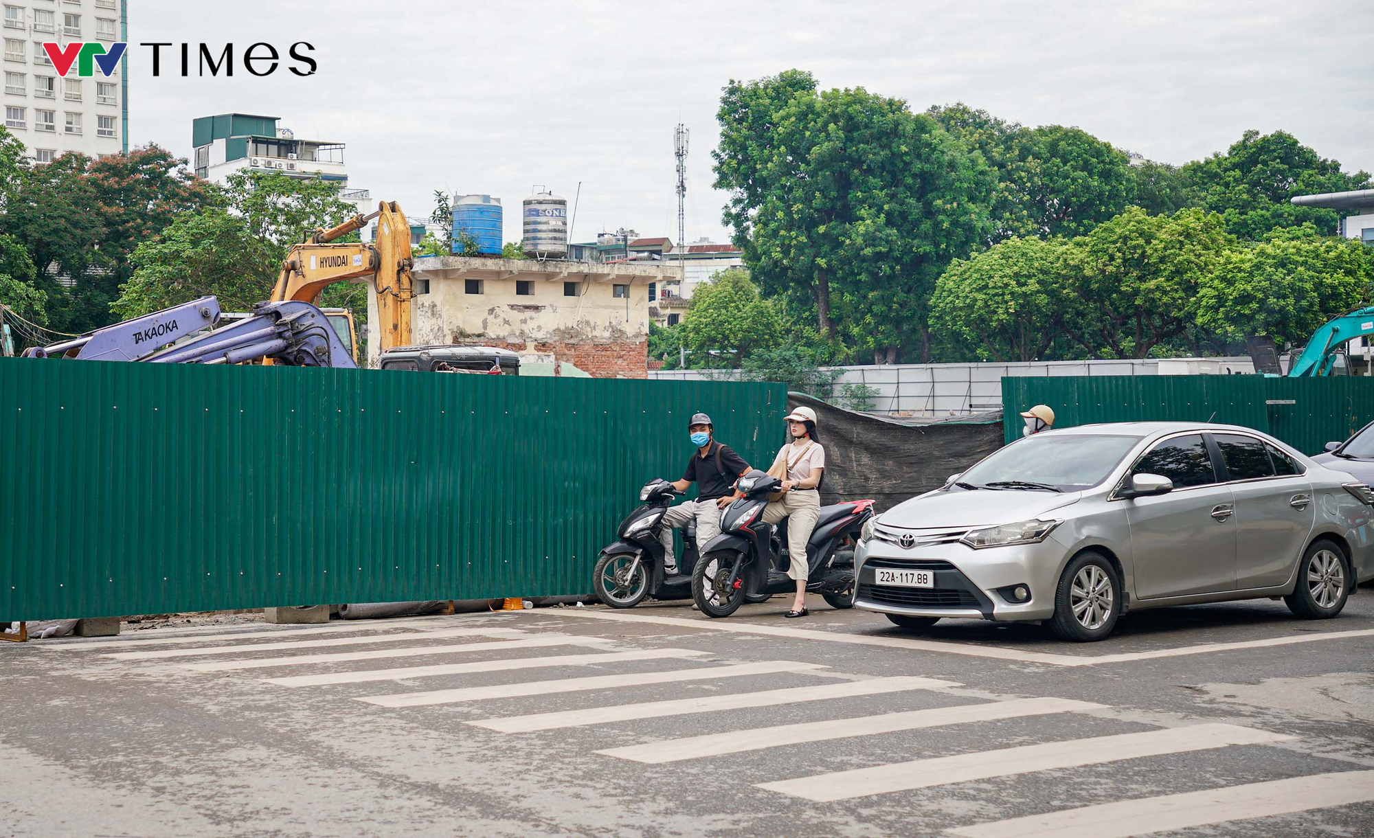 Tăng tốc thi công đường Hùng Vương trước thềm Đại lễ 2/9 - Ảnh 12