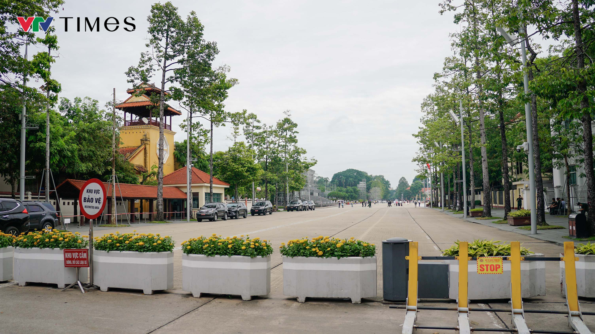 Tăng tốc thi công đường Hùng Vương trước thềm Đại lễ 2/9 - Ảnh 18