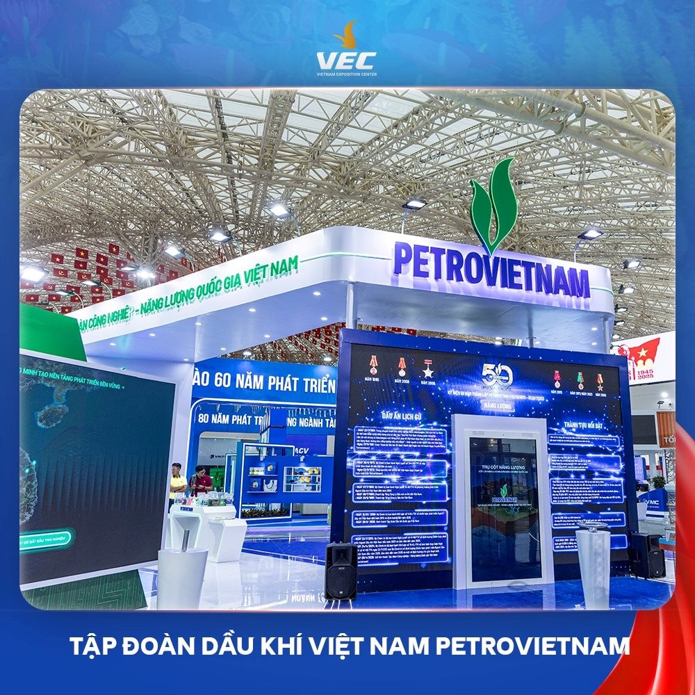 Tại công trình Việt Nam thiết lập kỷ lục thế giới, VinFast, Thaco, Hòa Phát… mang gì tới trưng bày? - Ảnh 7