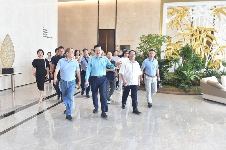 Chỉ 2 ngày nữa, Việt Nam chứng kiến một sự kiện chưa có tiền lệ, hơn 100 DN tham gia, có cả xe chống đạn - Ảnh 5