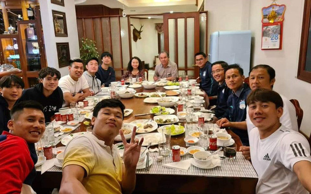 Nóng: Con trai bí ẩn của Bầu Đức muốn chi hàng trăm tỷ đồng để đặt chân lên sàn chứng khoán - Ảnh 1