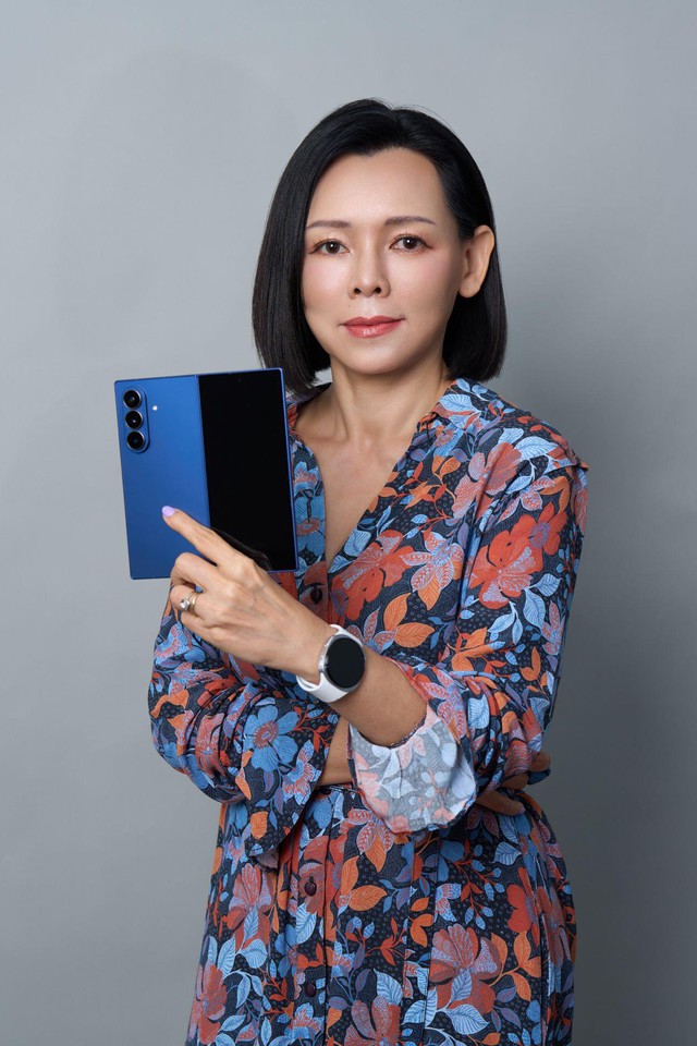 Galaxy Z Fold7 chinh phục chủ tịch FPT Retail nhờ Galaxy AI và thiết kế đột phá - Ảnh 1
