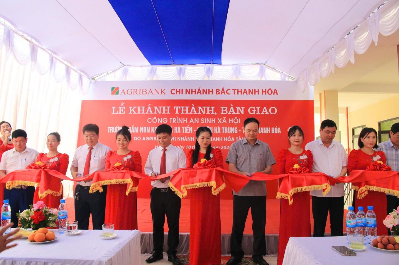 Agribank phát huy vai trò “Ngân hàng vì cộng đồng”, hướng tới an sinh xã hội - Ảnh 1