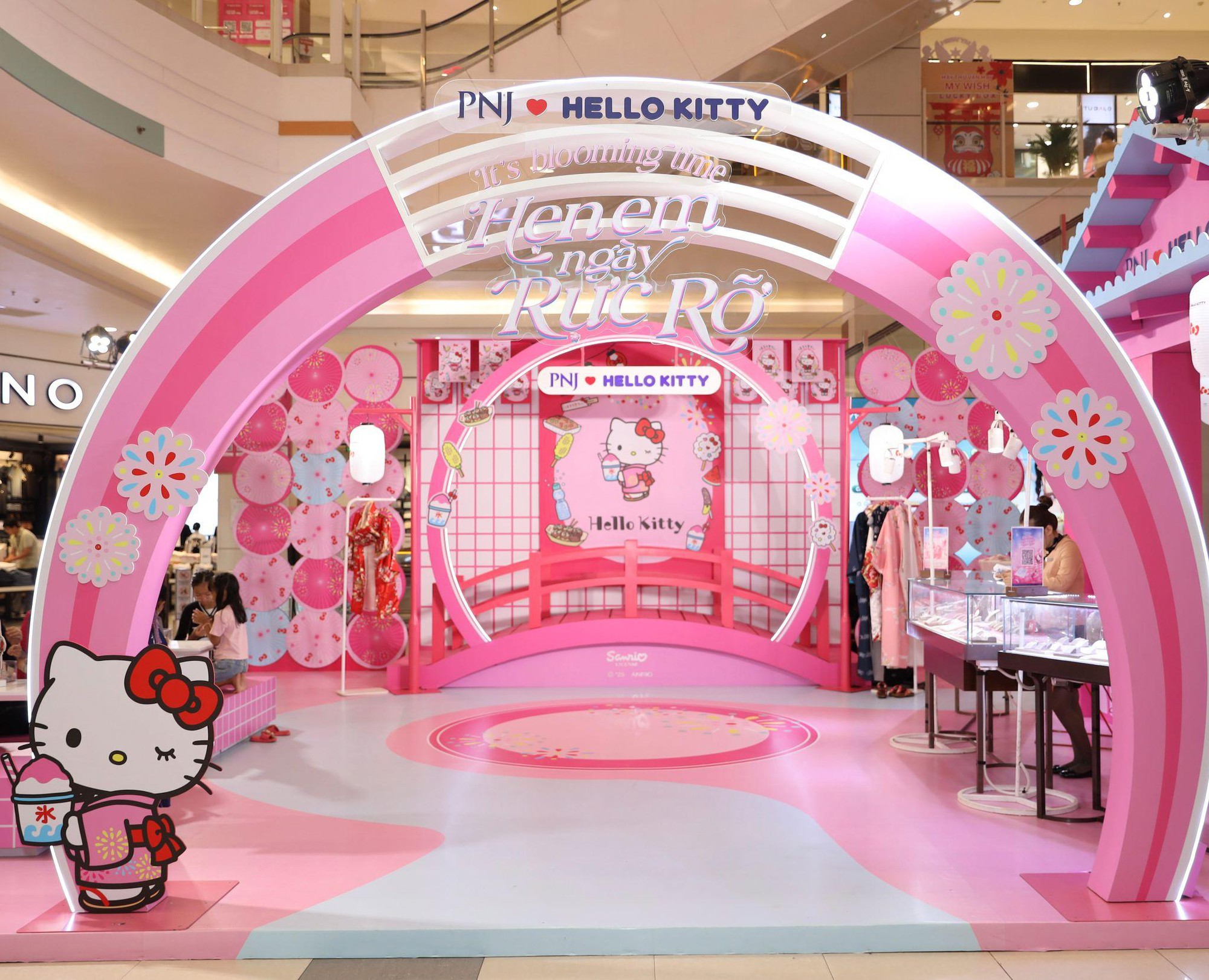 PNJ đạt doanh thu 17.218 tỷ đồng 6 tháng đầu năm - Ảnh 1