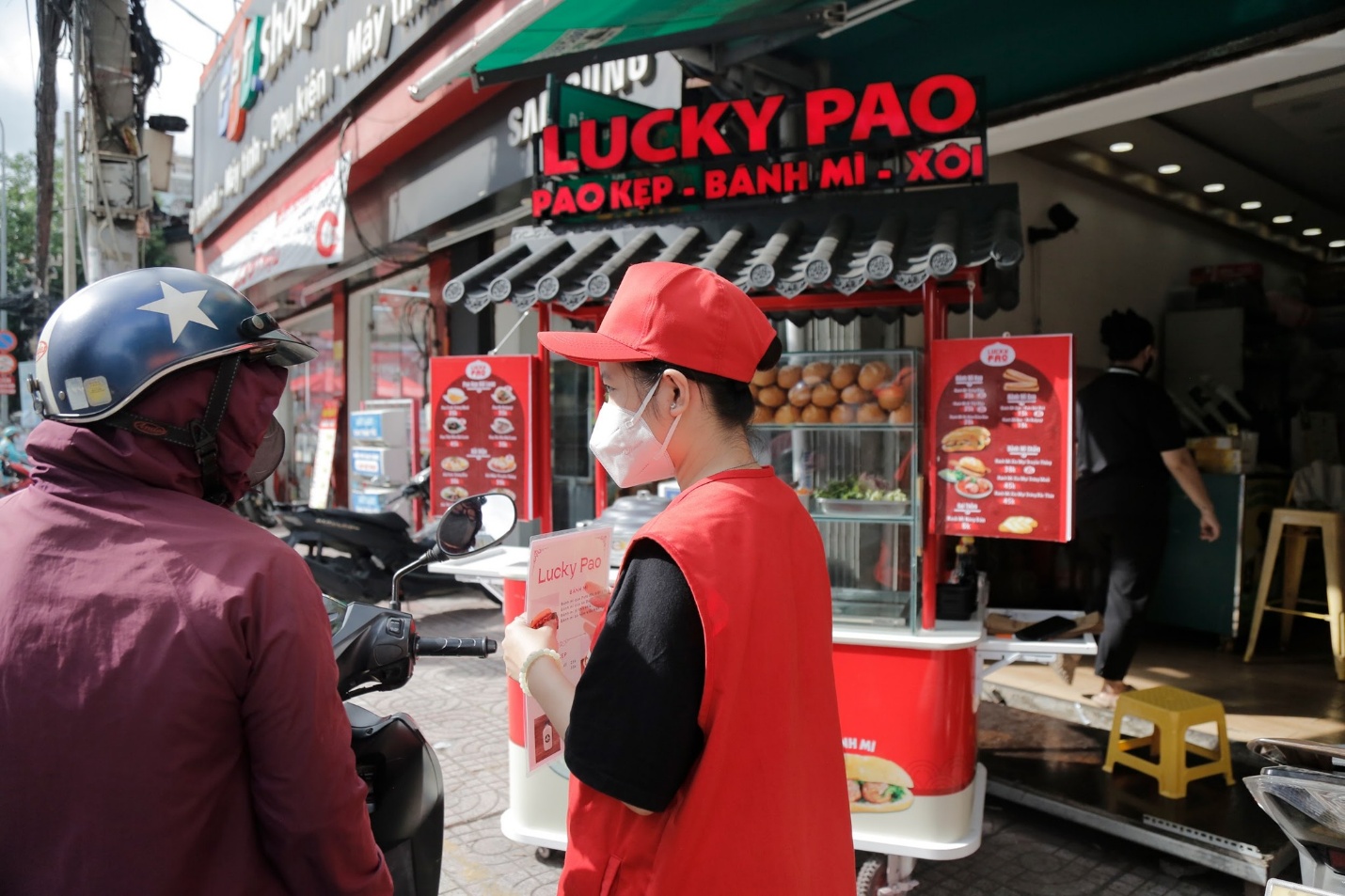 Khởi nghiệp với bánh mì, xôi: Mô hình Lucky Pao thu hút người đầu tư nhỏ - Ảnh 1