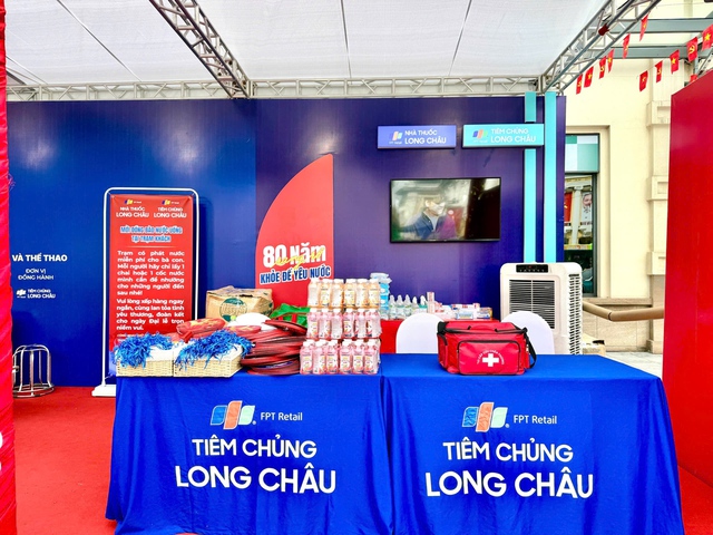 Nhà thuốc Long Châu góp mặt tại Trạm khách A80 - Ảnh 1