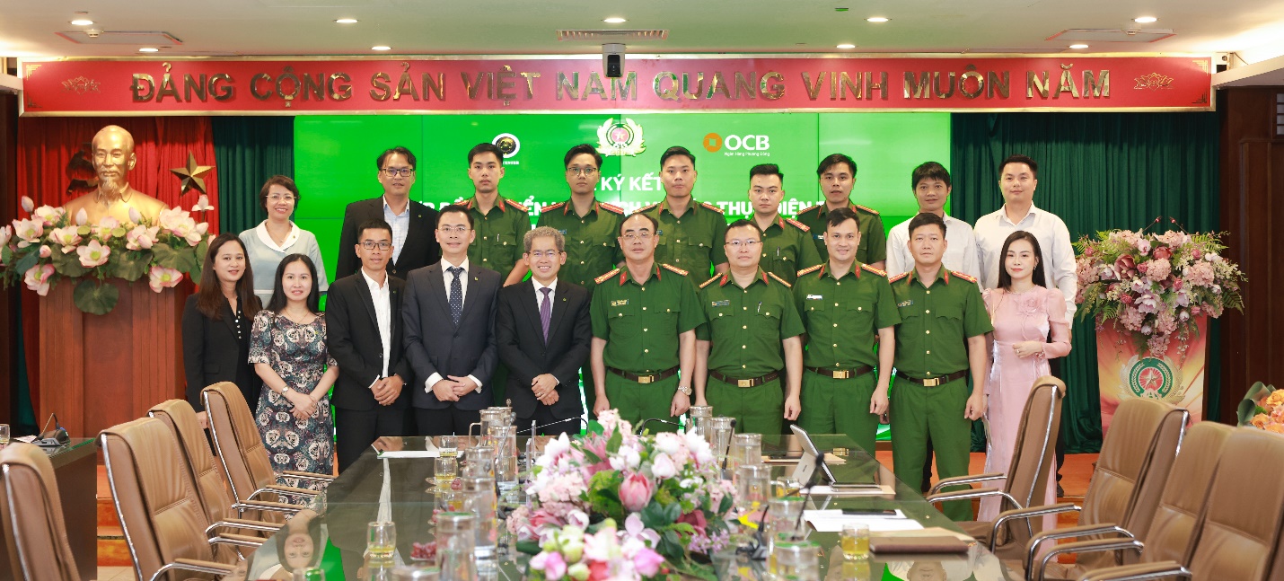 Sử dụng dịch vụ xác thực điện tử qua VNeID ngay trên ứng dụng OCB OMNI - Ảnh 2