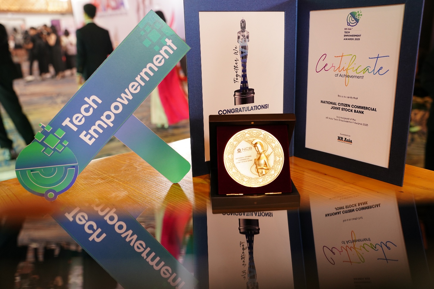 Ngân hàng NCB nhận cú đúp giải thưởng của HR Asia Awards 2025 - Ảnh 3