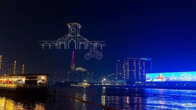 Không chỉ 'bắn pháo hoa' trên TTCK khi SHB và SHS tăng hơn 100%, bầu Hiển sắp mở đại nhạc hội, bay 1.000 drone trên bầu trời Tây Ninh, miễn phí vé - Ảnh 1