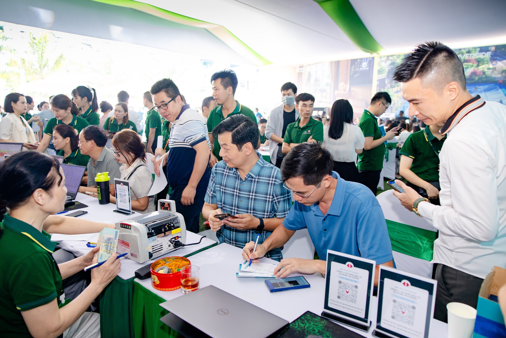 Eco Riverside bán hết 300 căn hộ trong 60 phút trong lễ mở bán - Ảnh 3