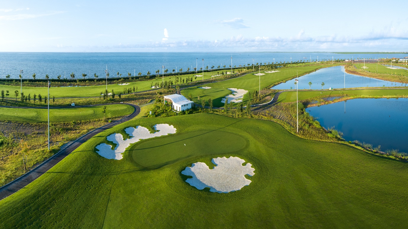 Dragon Golf Links khánh thành giai đoạn 2: Hoàn thiện 27 hồ golf tiêu chuẩn quốc tế - Ảnh 2