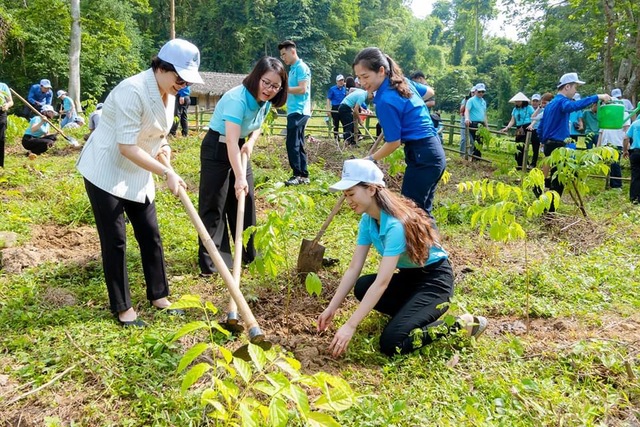 “Xanh hóa” trong hoạt động nội bộ, từ chiến lược đến hành động của Agribank - Ảnh 3