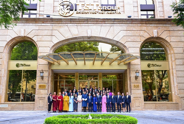 Quốc vương Bhutan và Hoàng hậu tới thăm Tập đoàn T&T Group - Ảnh 3