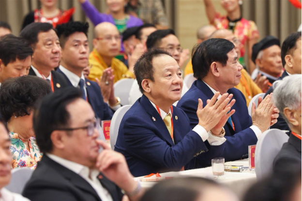 Doanh nhân Đỗ Quang Hiển được vinh danh nhờ thành tích xuất sắc đóng góp cho cộng đồng - Ảnh 4