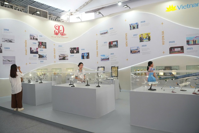 Dấu ấn Vietnam Airlines tại Triển lãm Thành tựu đất nước - Ảnh 9