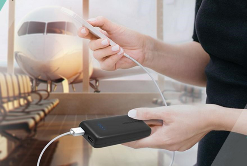 13 hãng hàng không cấm mang pin sạc dự phòng lên máy bay từ 1/10 - Ảnh 1