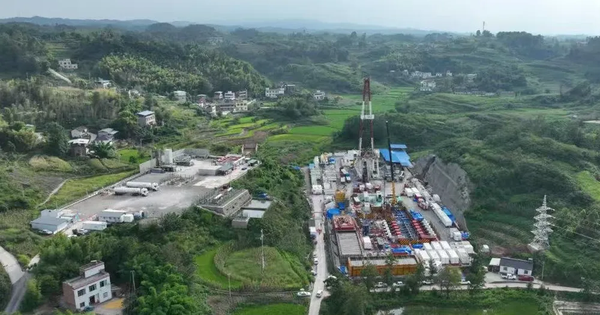 Còi báo động vang lên, dự án khoan sâu 3.300m dừng thi công khẩn cấp, kho báu chứa hàng trăm tỷ m3 'vàng trắng' lộ diện nhờ công nghệ cao