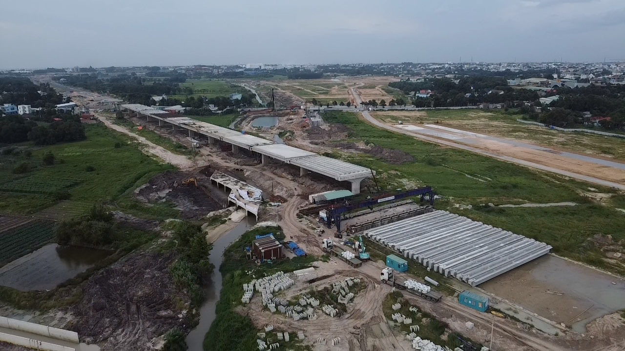 Cận cảnh dự án nâng cấp, mở rộng Quốc lộ 13 sau hơn 3 năm khởi công - Ảnh 2