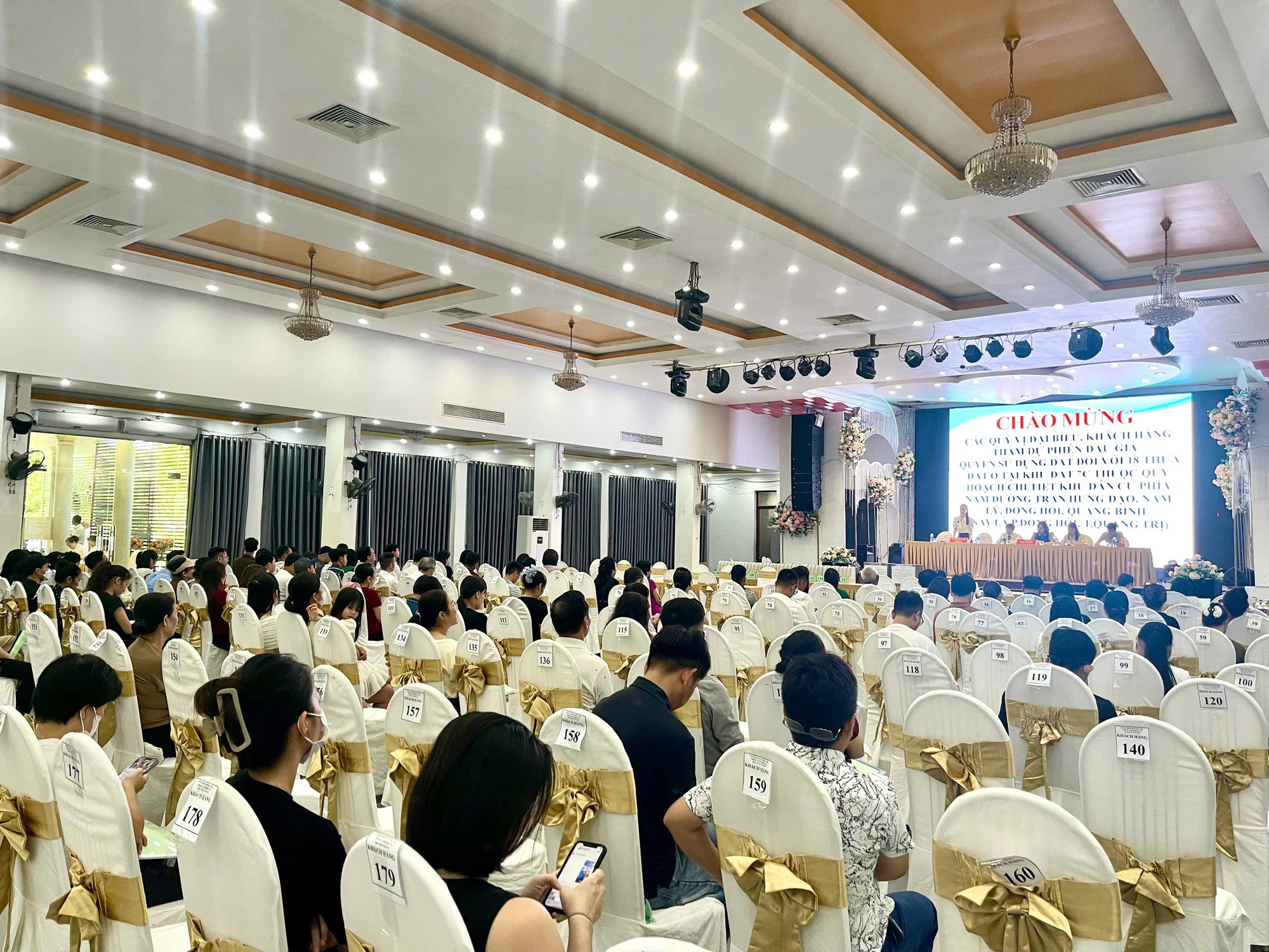 Quảng Trị: Đấu giá 18 thửa đất, có lô giá trúng gấp gần 4 lần khởi điểm - Ảnh 1